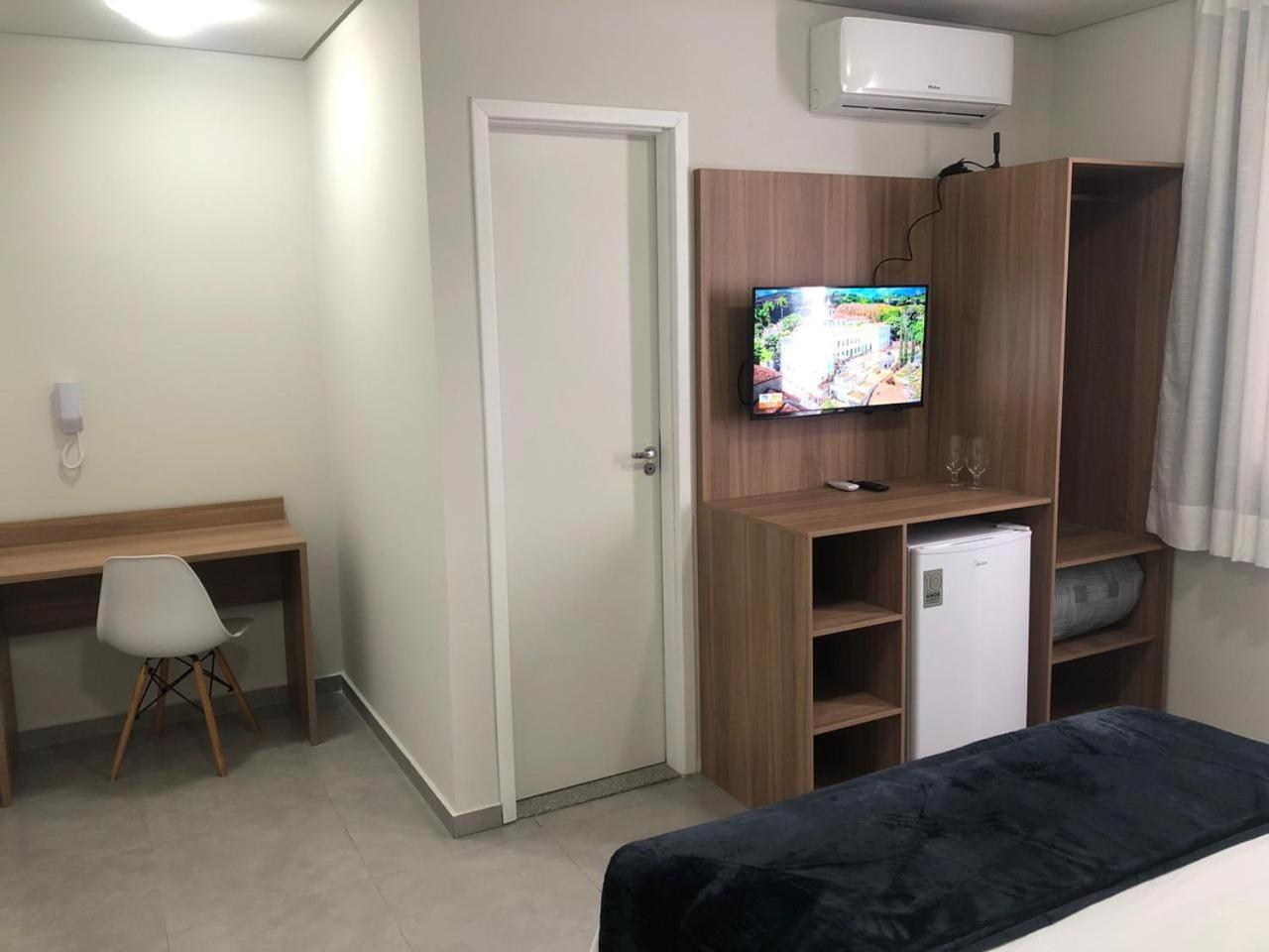 Hotel Penedo *